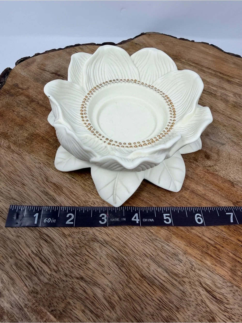 PartyLite Magnolia Lotus-Shaped Blossom Pillar Ceramic Candle Holder Gold Trim
